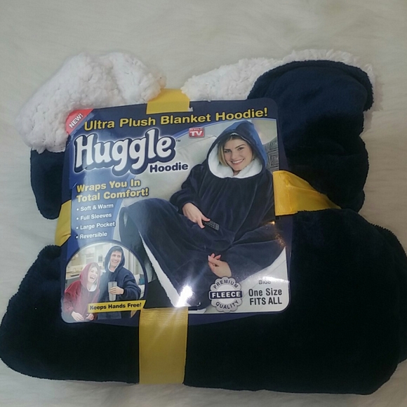 huggle snuggie
